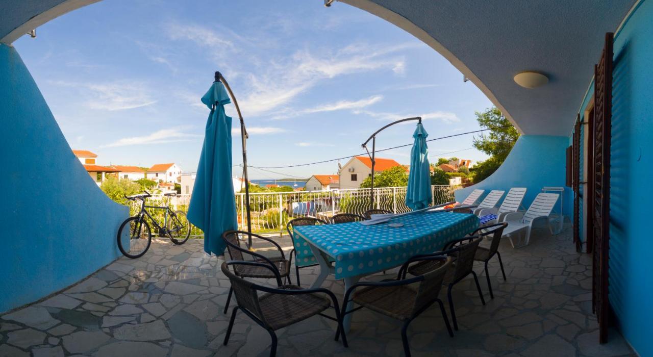 The Sea House Apartments Вис Екстериор снимка