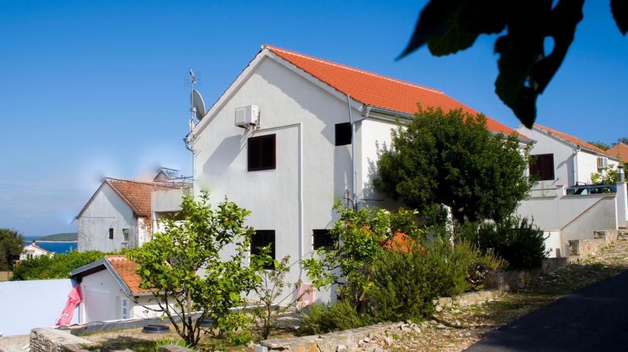 The Sea House Apartments Вис Екстериор снимка